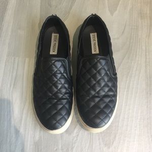 Steve Madden Black Quilted Shoes